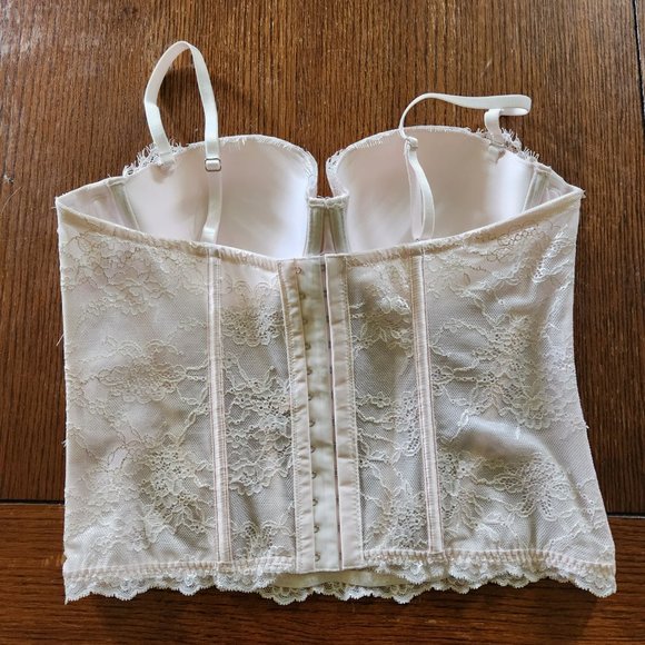 Victoria Secret Corset - Picture 2 of 3